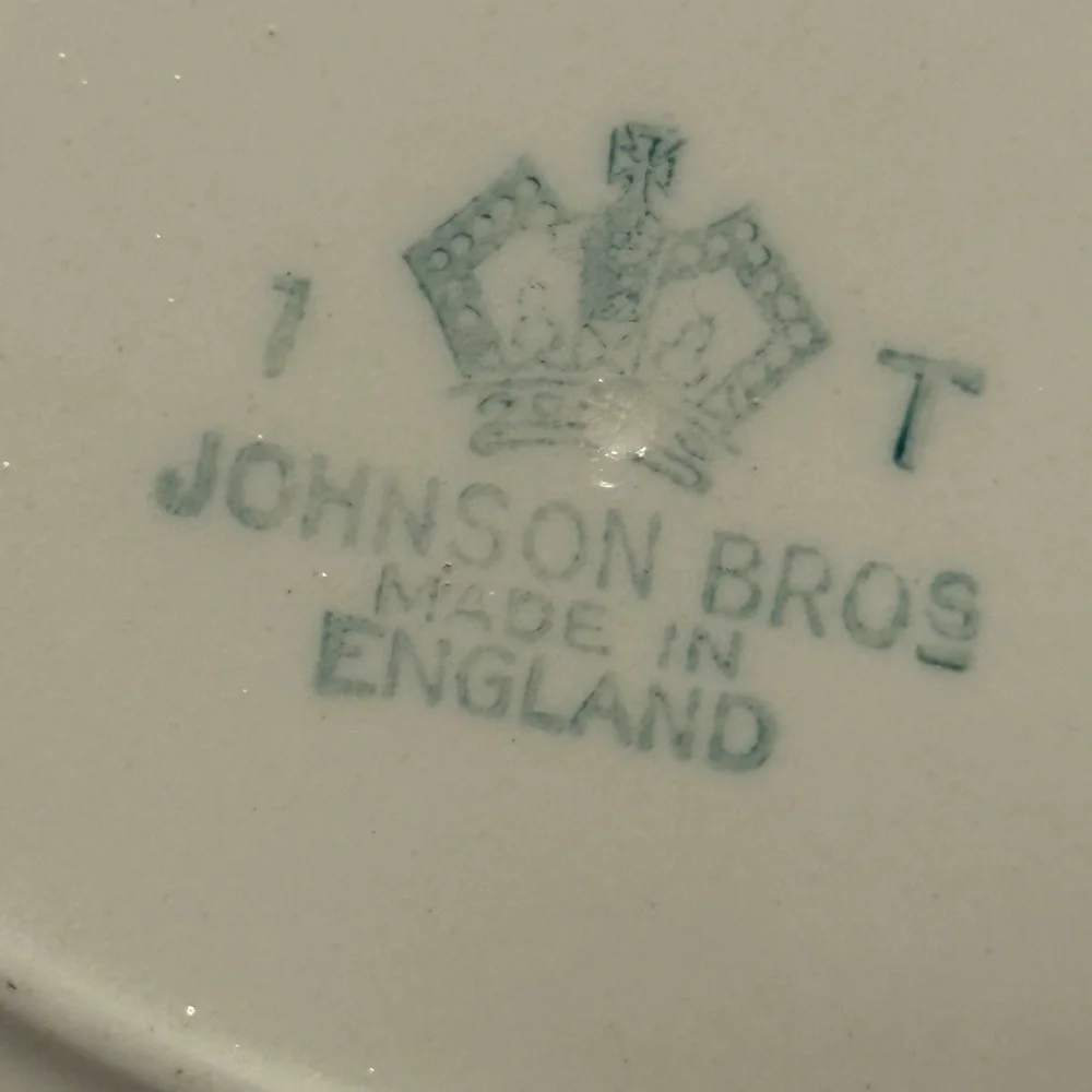 Vintage Johnson Bros. Old English 7 3/4